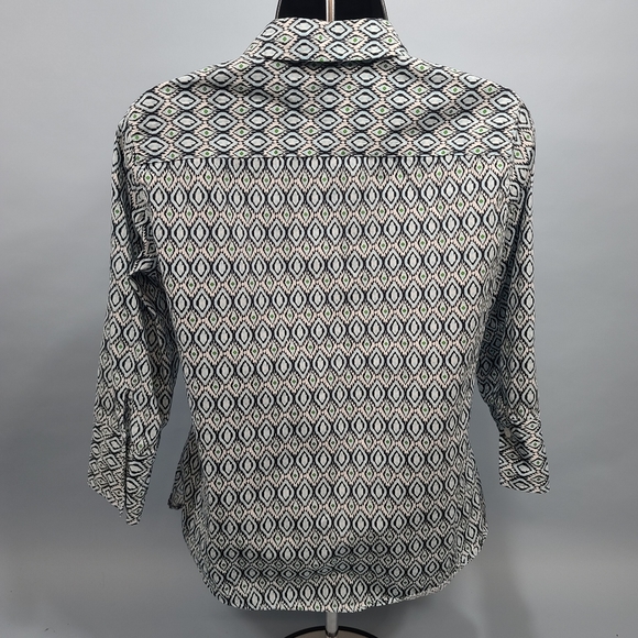 Foxcroft Wrinkle Free Button Down Statement sleeves Fitted Women's Size 6P - Picture 3 of 7